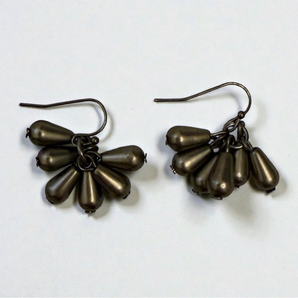 Handmade Jewelry - Vintage ‘90s Dark Grey Metal Cluster Dangle Earrings